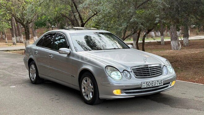 Mercedes E 220-4