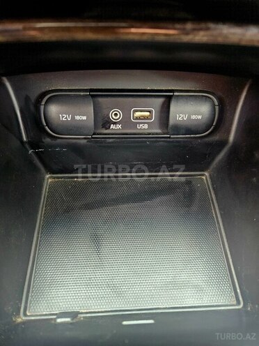 Kia Sorento-13