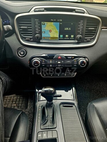 Kia Sorento-12