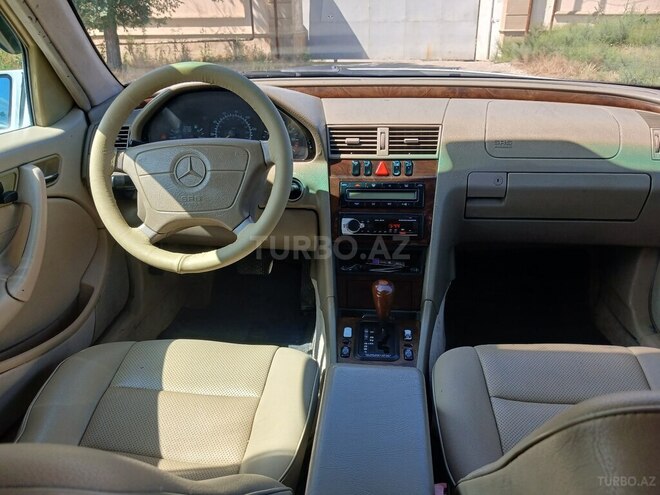 Mercedes C 230-12