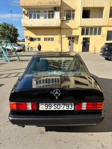 Mercedes 190-4