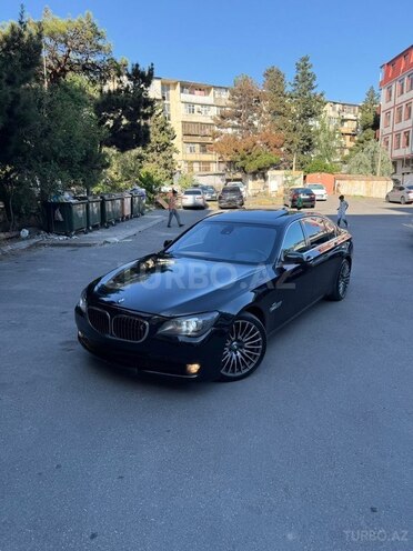 BMW 750-1