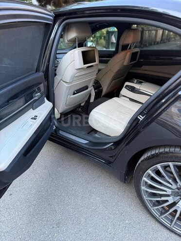 BMW 750-13