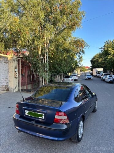 Opel Vectra-3
