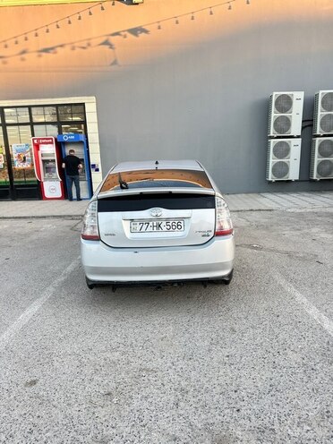 Toyota Prius-16