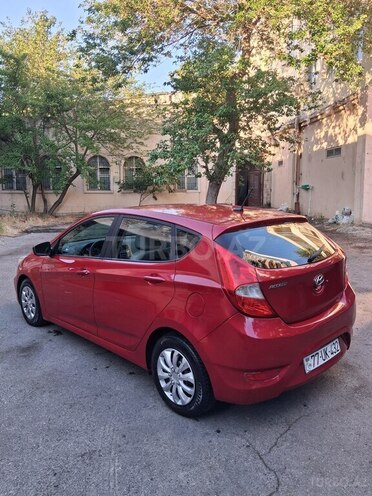 Hyundai Accent-3