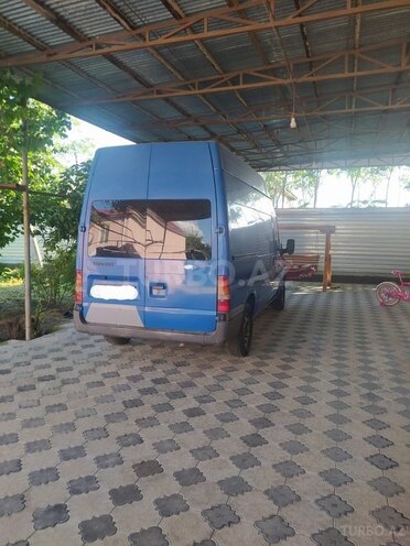 Ford Transit-2