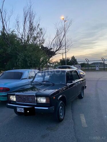 LADA (VAZ) 2107-1