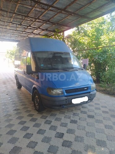 Ford Transit-6