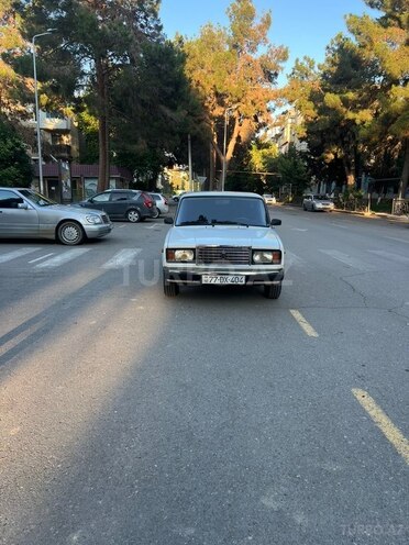 LADA (VAZ) 2107-1