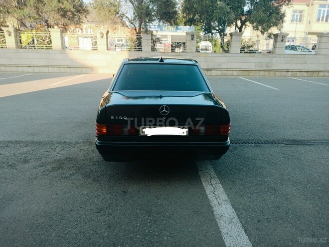 Mercedes 190-8