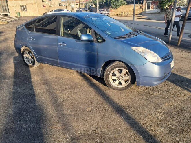 Toyota Prius-3