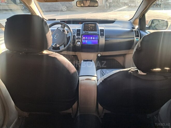 Toyota Prius-6