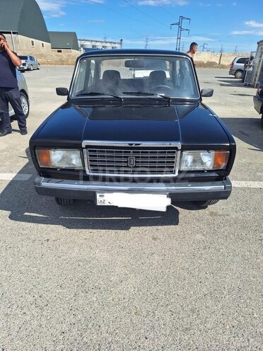 LADA (VAZ) 2107-1