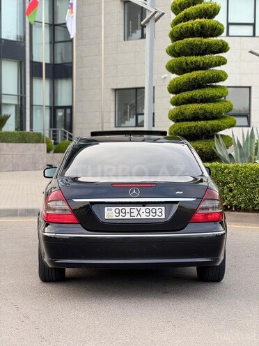 Mercedes E 280-9