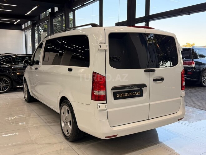 Mercedes Metris-4