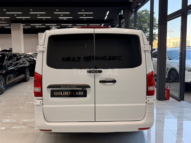 Mercedes Metris-6