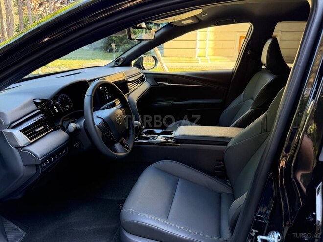 Toyota Camry-14