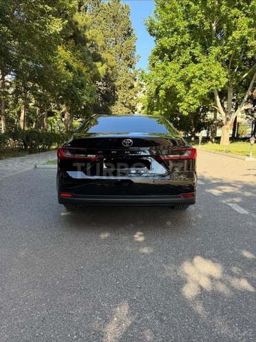 Toyota Camry-3
