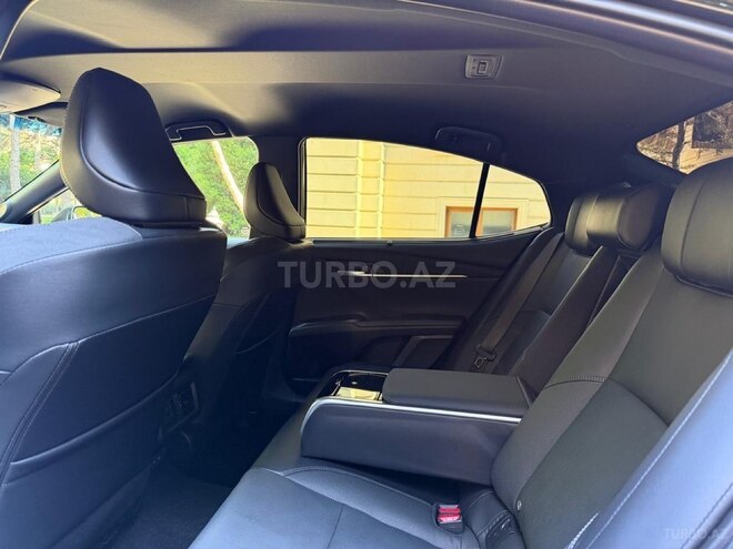 Toyota Camry-2