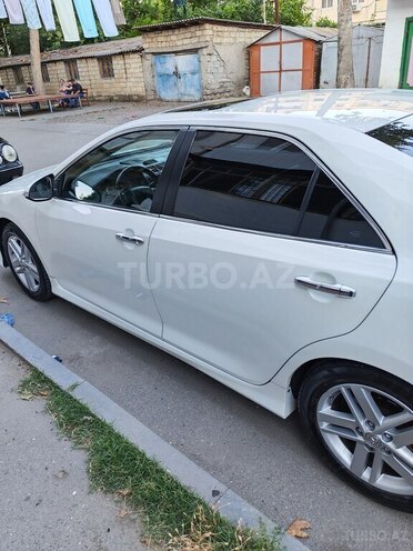 Toyota Camry-5