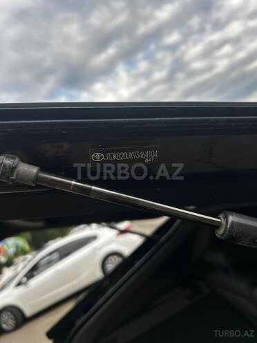 Toyota Prius-10