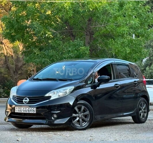 Nissan Note-1