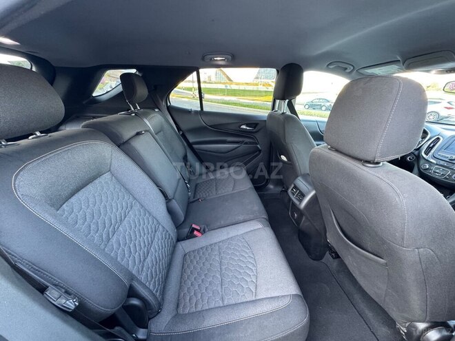 Chevrolet Equinox-12