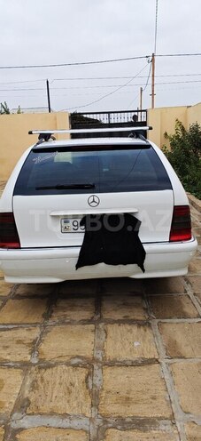Mercedes C 200-11