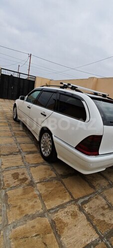 Mercedes C 200-10