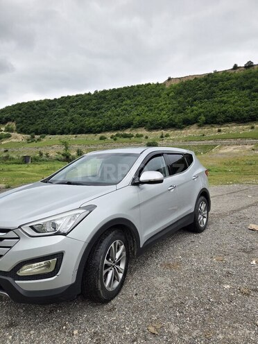 Hyundai Santa Fe-3
