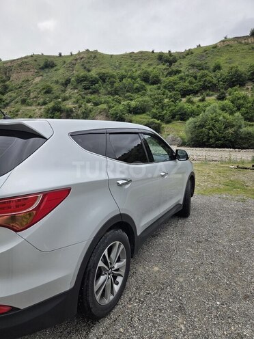 Hyundai Santa Fe-6
