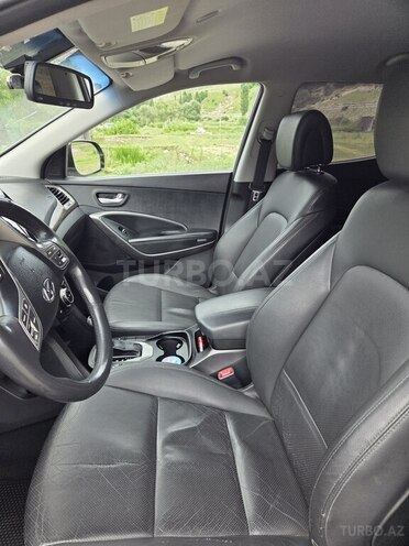Hyundai Santa Fe-11