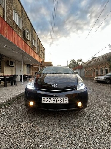 Toyota Prius-1