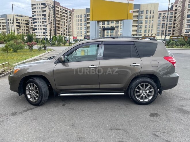 Toyota RAV4-2