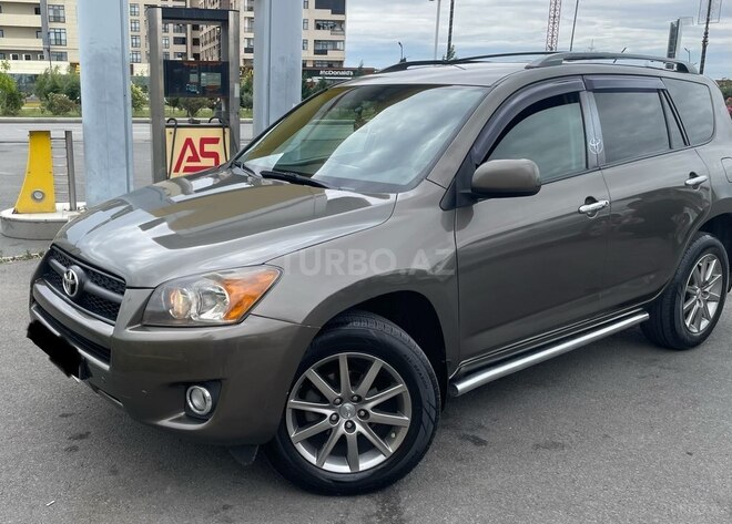 Toyota RAV4-13