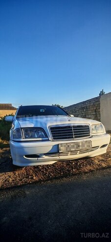Mercedes C 200-1