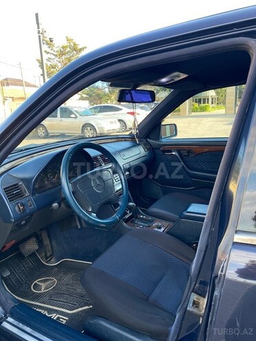 Mercedes C 220-12