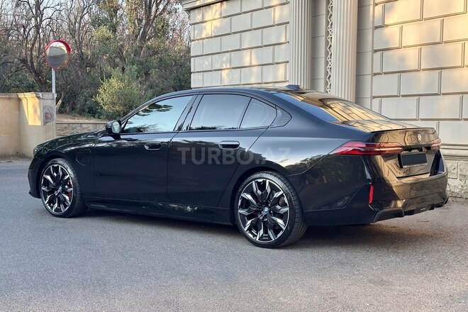 BMW 530e-7