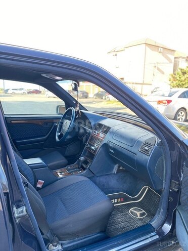 Mercedes C 220-13