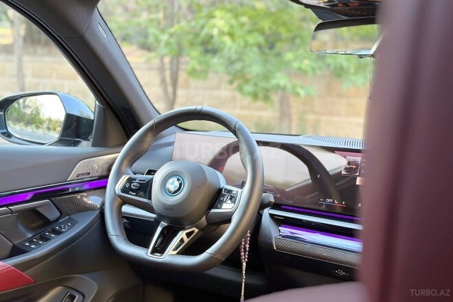 BMW 530e-15