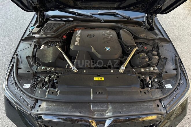 BMW 530e-20