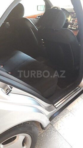 Mercedes E 240-9