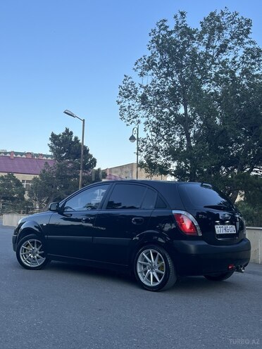 Kia Rio-2