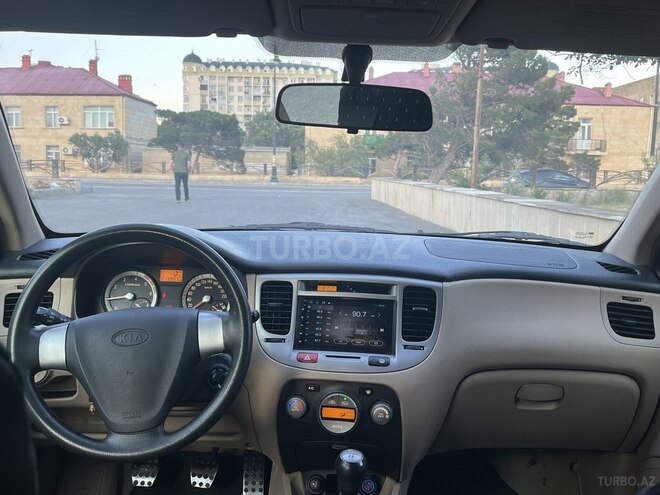 Kia Rio-8