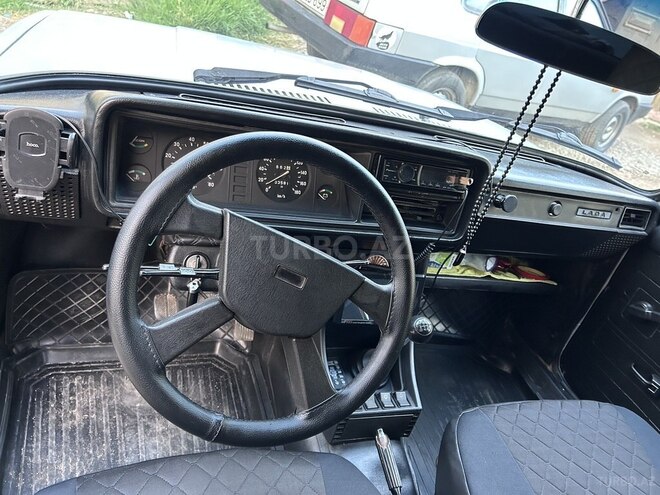 LADA (VAZ) 2107-6