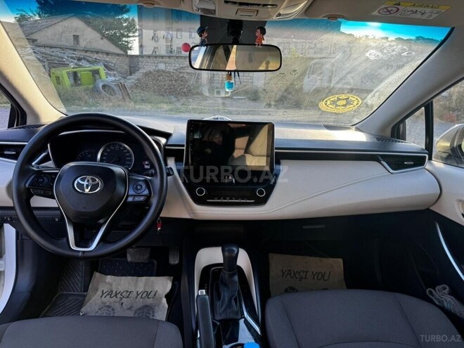 Toyota Corolla-8