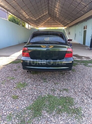Opel Vectra-2