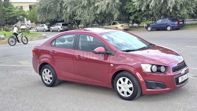 Chevrolet Aveo-6