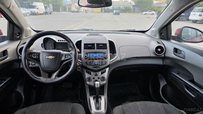 Chevrolet Aveo-4
